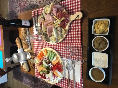 Planche de charcuterie des roulottes Yguaris